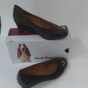 Women's hush puppies